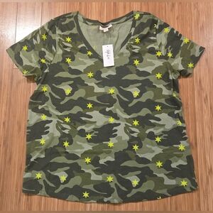 NWT Style & Co Green Camouflage Star Short Sleeve Tee